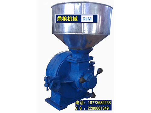 30型磨片式粉碎機、磨粉機磨粉機，磨片式，產(chǎn)量達1000公斤時,粗細可調(diào)